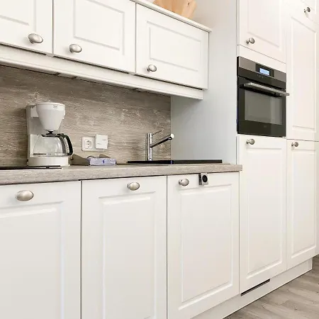 Apartamento Hochwertige Ferienwohnung In Ruhiger, Strandnaher Lage Timmendorfer Strand