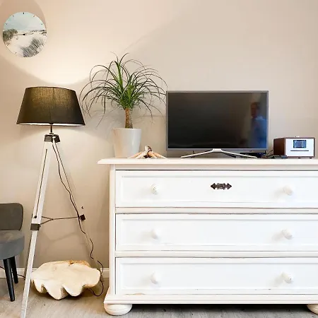 Apartamento Hochwertige Ferienwohnung In Ruhiger, Strandnaher Lage *